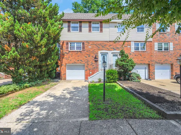 137 Suburban Ter, Stratford, NJ 08084