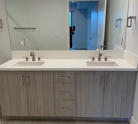 4th image of 5955 Saturn St #404