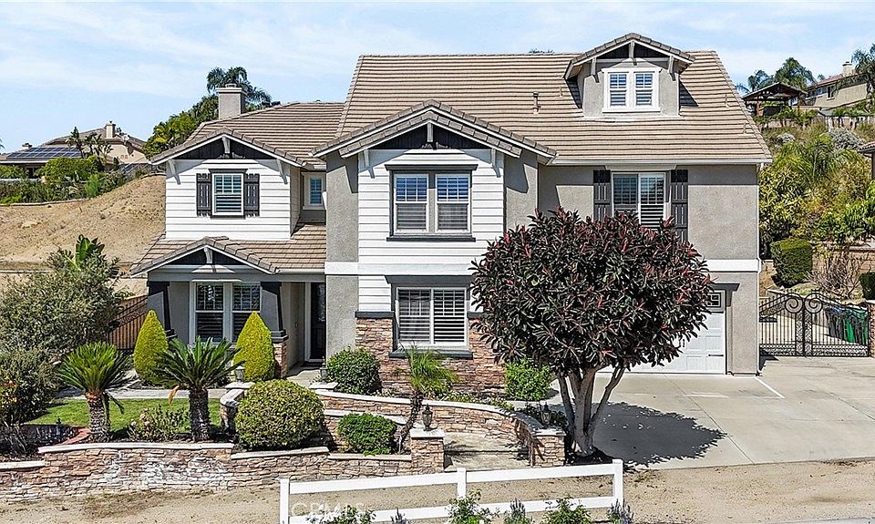 1st image of 209 Oldenburg Ln