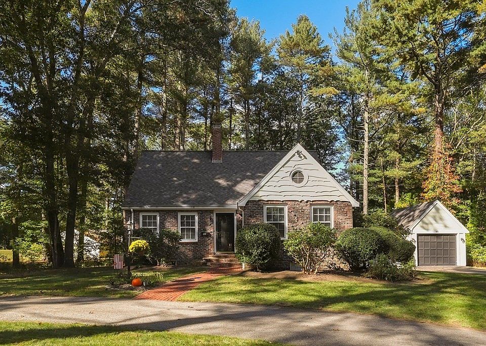 85 Gardner St, Hingham, MA 02043 Zillow