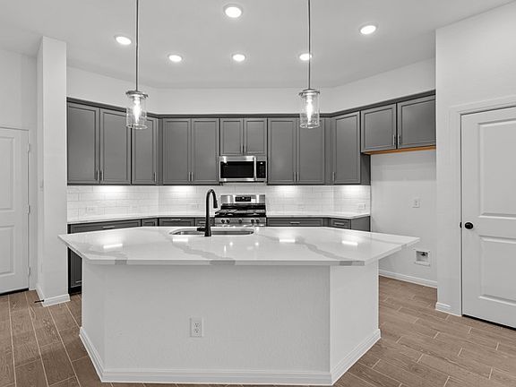 The Arlene - Kitchen