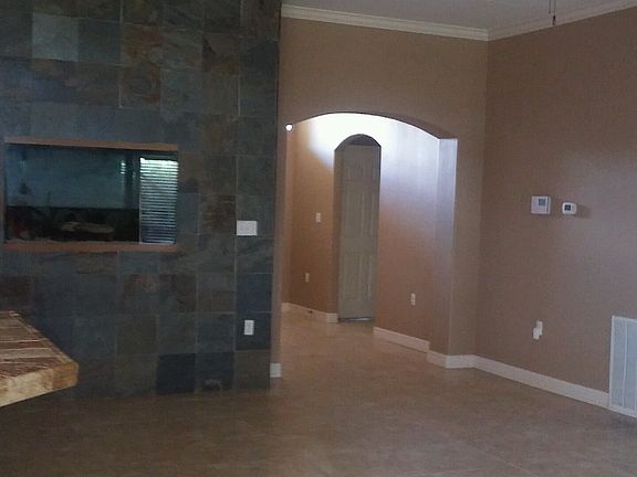 3rd image of 2220 N Kennedy Dr