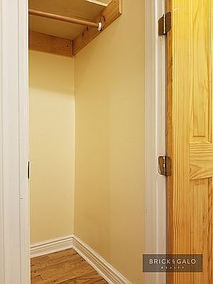 5th image of 184 Clarkson Ave APT 1E