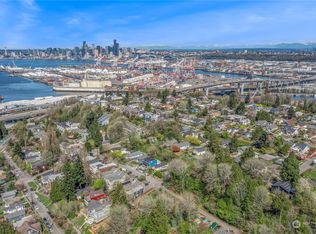 4046 22nd Ave SW, Seattle, WA 98106