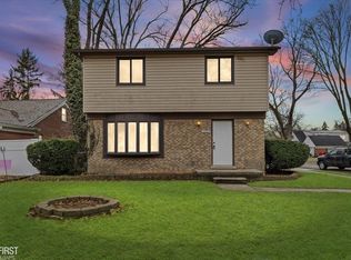 17397 Cornell Rd, Southfield, MI 48075