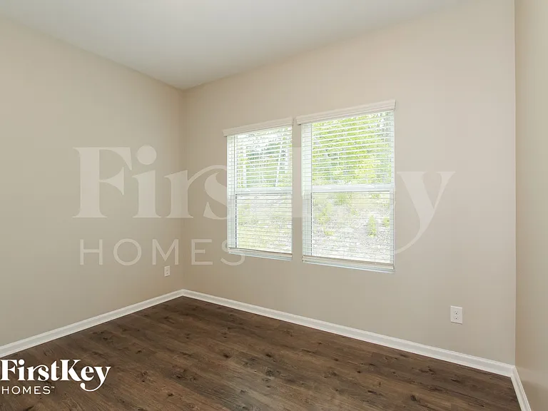 3927 Tersk Dr — Photo 12