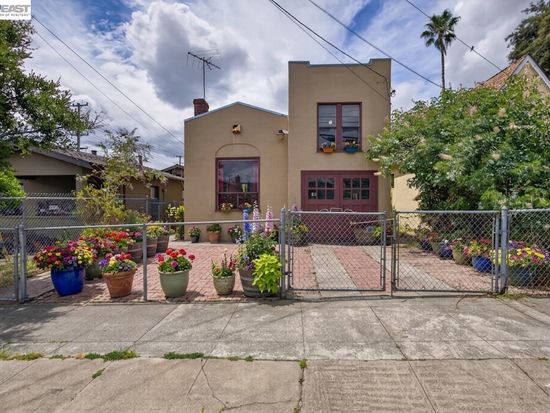 1227 E 33rd St, Oakland, CA 94610