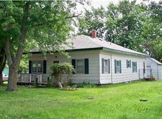 219 S Willow St, Douglass, KS 67039