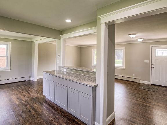 2nd image of 24466 Glenda St