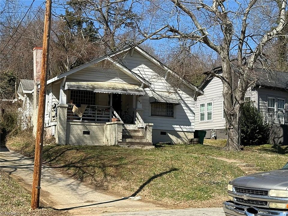 2nd image of 640 Wesley Dr