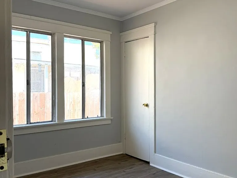 1530 & 1532 S Gaffey St — Photo 13