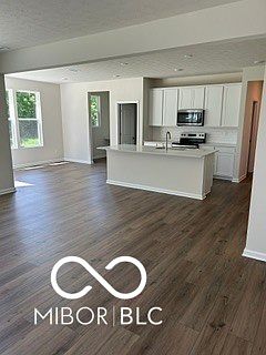 2nd image of 16399 Pruett Ln