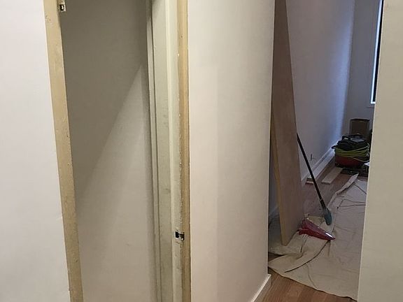 3rd image of 624 E 11th St #6BB