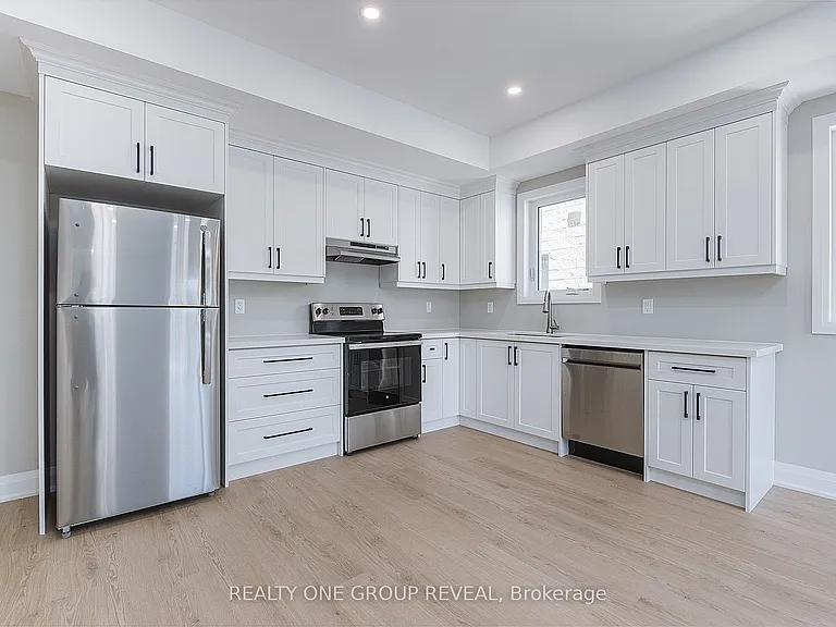 227 Grenfell St #3 — Photo 7