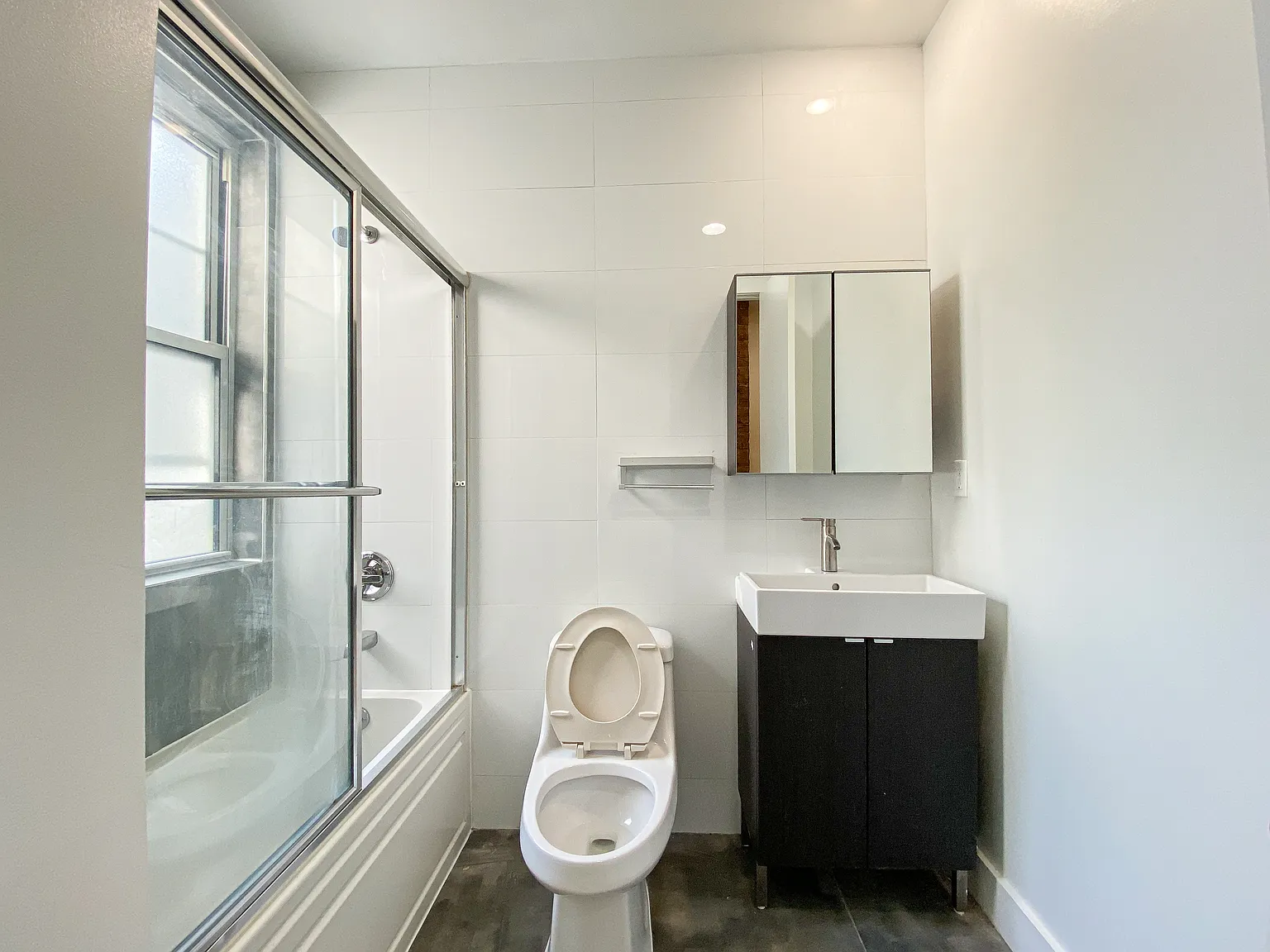 74 Desales Place — Photo 3