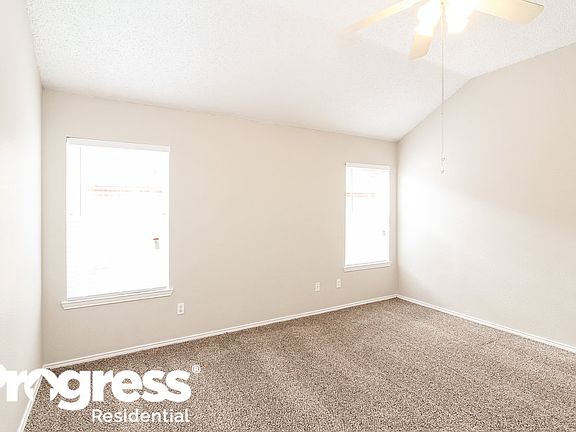 5th image of 10905 Briaroaks Dr