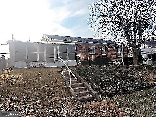 2nd image of 511 Ridge Ave