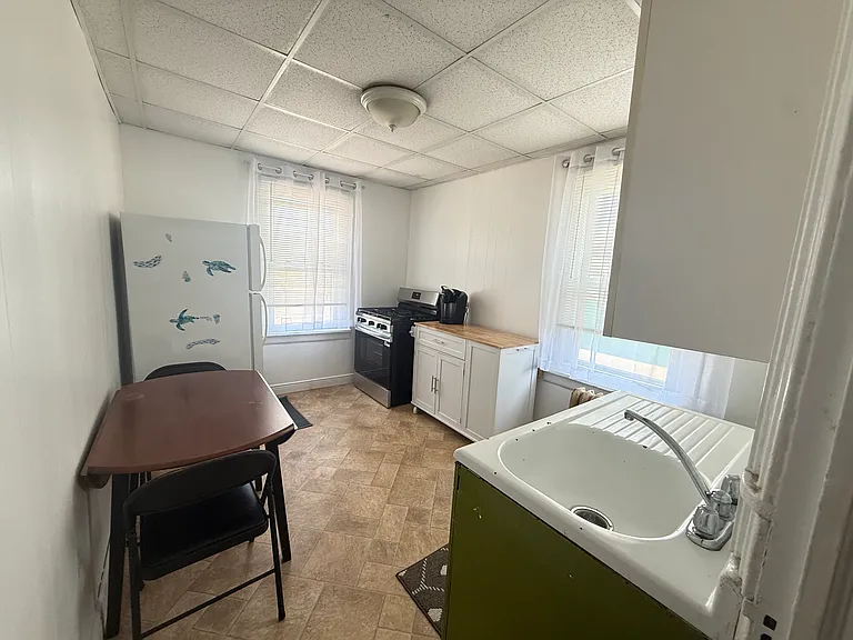 470 Lafayette Blvd #2 — Photo 5