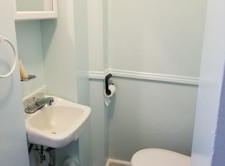 4 Thenius St APT 1, Worcester, MA 01607