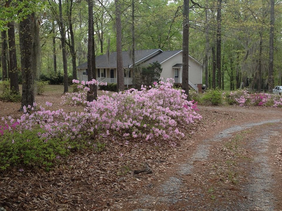 1st image of 141 N Lake Dr