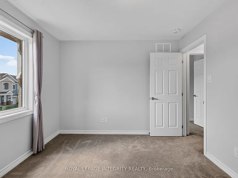 129 Umbra Pl — Photo 41