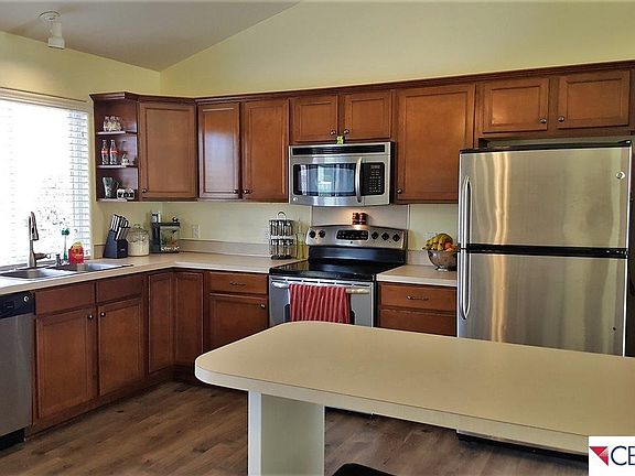 3rd image of 802 Lake Tahoe Dr