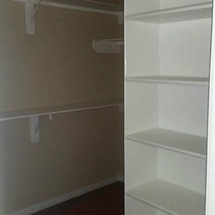 4th image of 5735 Park Village Dr