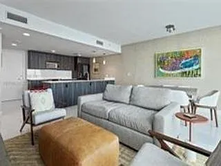 665 NE 25th St #2102 — Photo 13