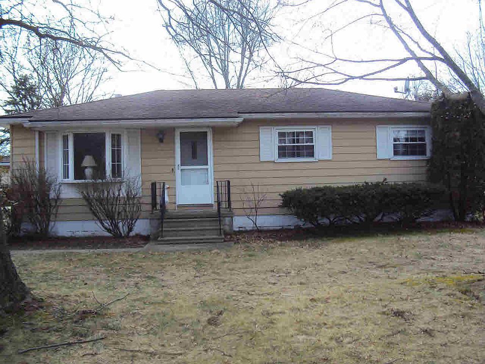 1st image of 7211 Maplewood Dr