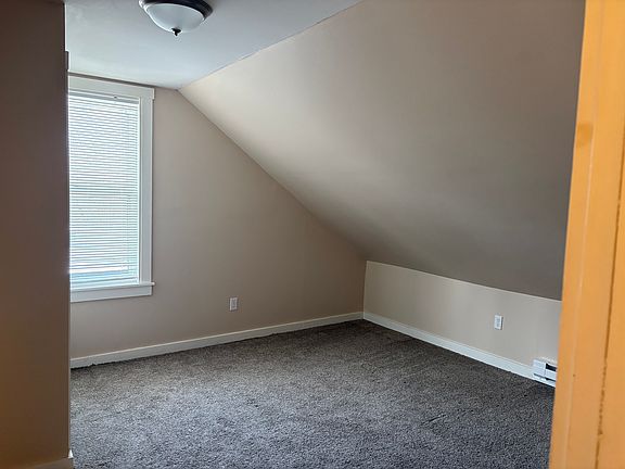5th image of 28 Norwood Ave