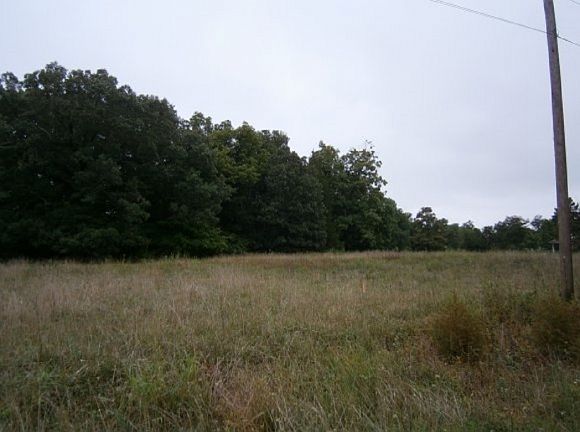 2nd image of Lake Point Trl