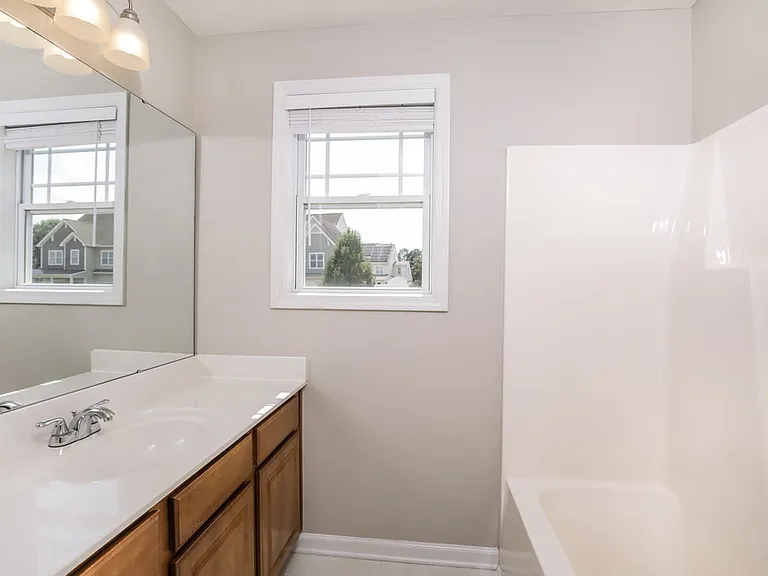 200 Willowbrook Cir — Photo 16
