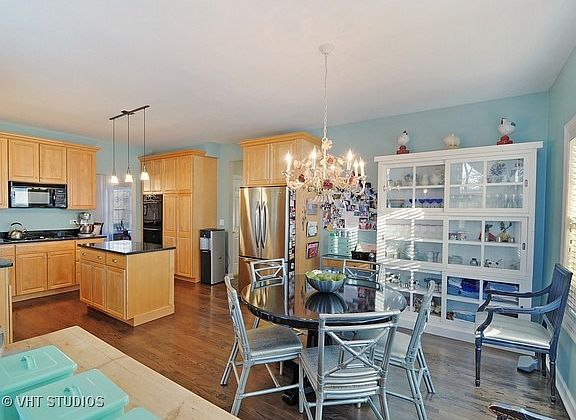 4th image of 1784 Elmwood Dr