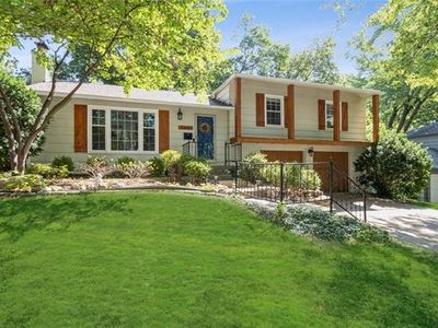7601 Fairway St, Prairie Village, KS, 66208
