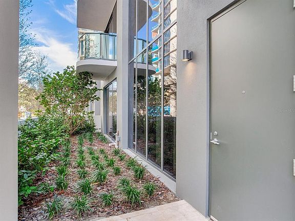 4th image of 3020 W SANTIAGO STREET #4