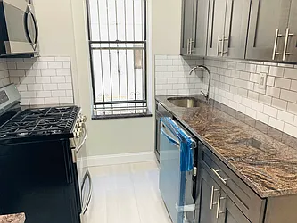 Rented by Tapiro Realty