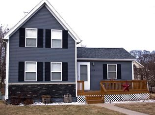 413 E North St, Winterset, IA 50273