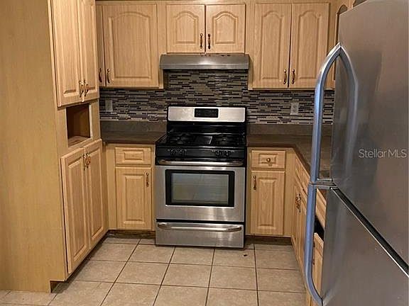 5th image of 1449 Kenny Ct