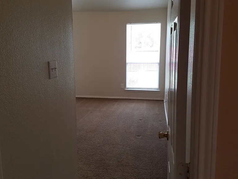 422 Cypress St — Photo 12