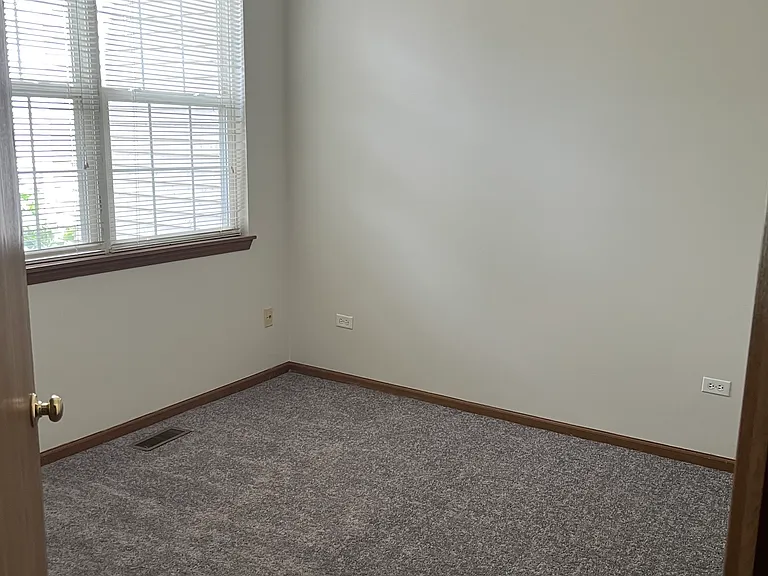 3071 Kentshire Cir — Photo 5