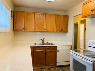 2003 Duportail St, Richland, WA 99352