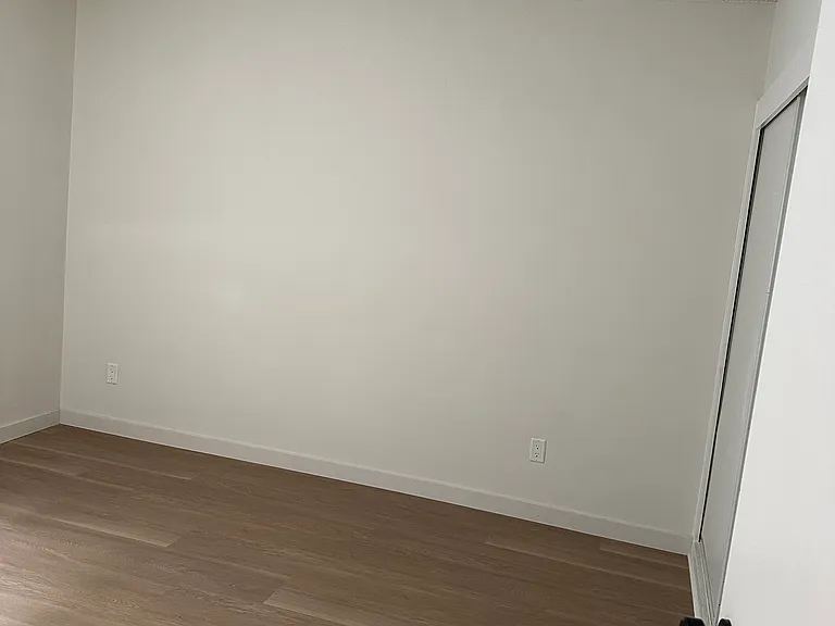 8126 Owensmouth Ave #8 — Photo 4