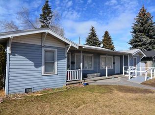 355 SW 10th St, Redmond, OR 97756