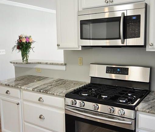 3rd image of 131 San Carlos St