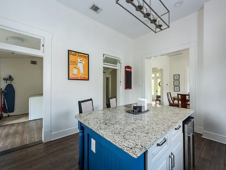 607 Mason St — Photo 4