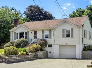 6 Lakeview Dr, North Grafton, MA 01536