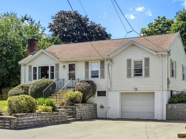 6 Lakeview Dr, North Grafton, MA 01536