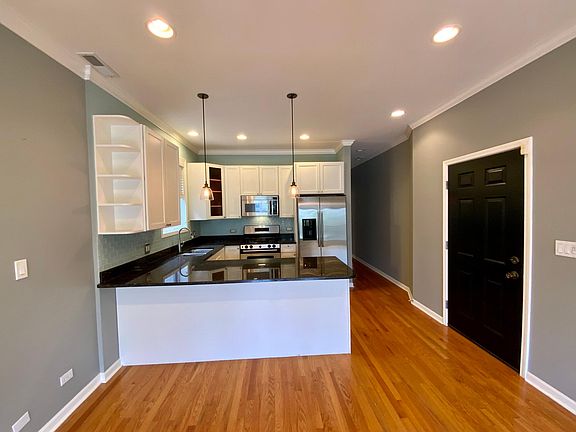2nd image of 1309 N Greenview Ave #2