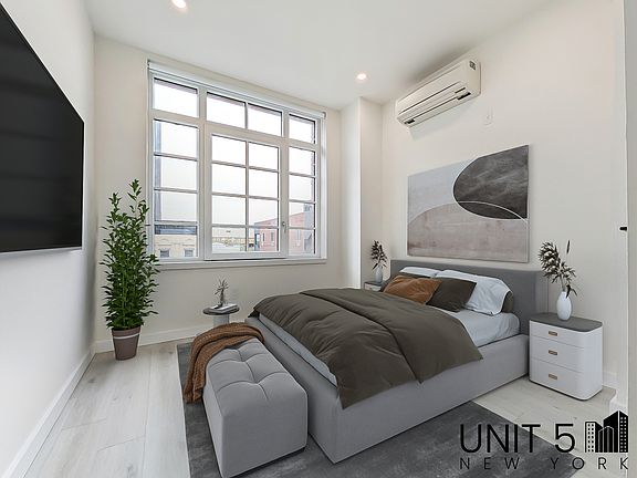 4th image of 388 Vernon Ave #605