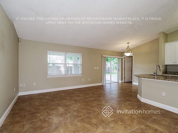 3rd image of 2365 Shady Oak Rd